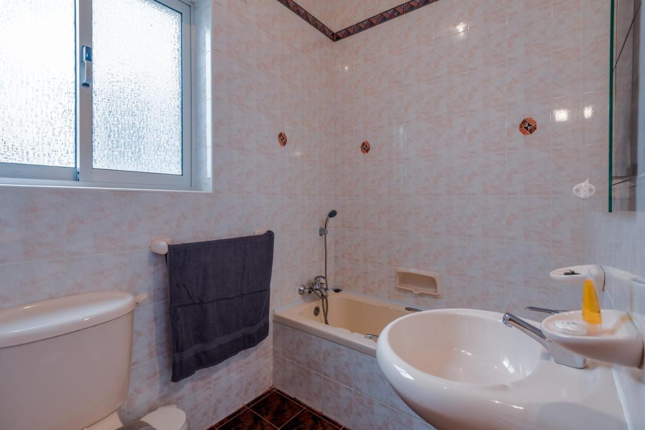Bayview 2 Bedroom Seaview Apartment With Large Terrace With Panoramic Views - By Getawaysmalta St. Paul's Bay Bagian luar foto