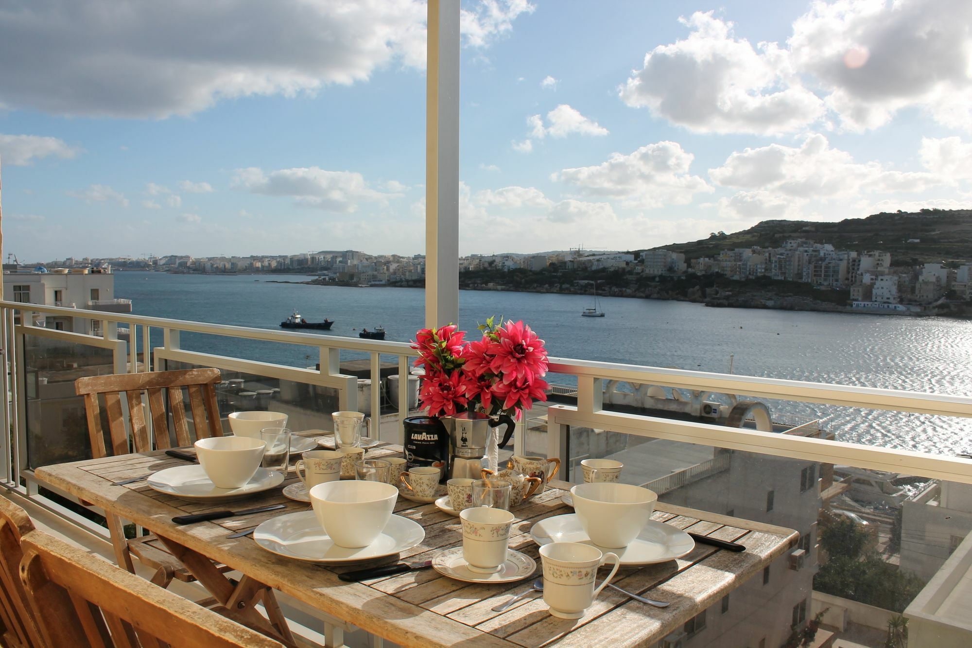 Bayview 2 Bedroom Seaview Apartment With Large Terrace With Panoramic Views - By Getawaysmalta St. Paul's Bay Bagian luar foto